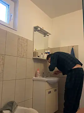 Snapshot of Michel_huge chatting on February 15, 2026, 7:51 am Michel huge online show from February 15, 2026, 7:51 am