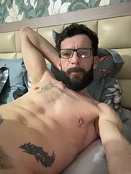 Snapshot of Michel_huge chatting on February 21, 2026, 7:16 pm Michel huge online show from February 21, 2026, 7:16 pm