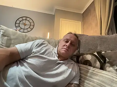 backdoorgalore4you online show from February 16, 2026, 10:18 pm