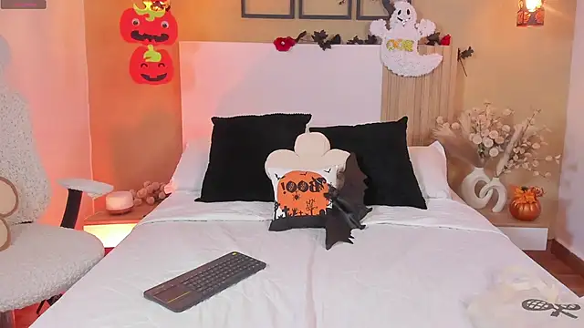 Camila Bustamante online show from November 1, 2025, 4:01 pm