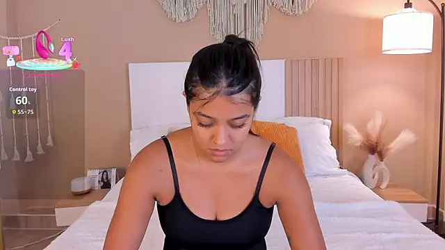 Snapshot of Camila_Bustamante chatting on April 22, 2026, 2:35 pm Camila Bustamante online show from April 22, 2026, 2:35 pm