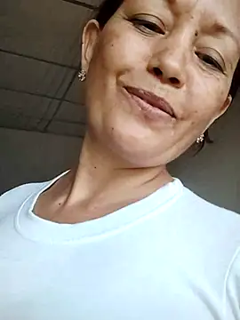 marinita13 online show from November 16, 2025, 4:45 pm