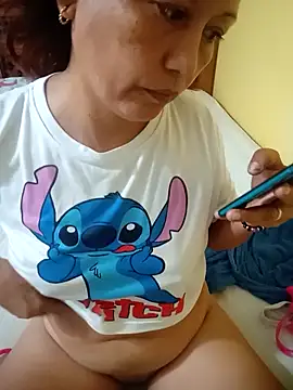 marinita13 online show from February 6, 2026, 12:39 am