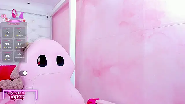 samantamilk6 online show from September 14, 2025, 1:00 pm