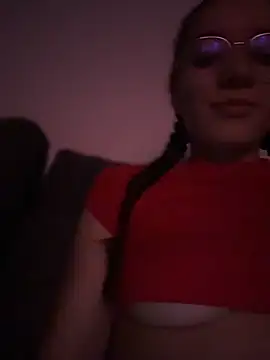 Ellie lowell online show from April 14, 2026, 3:55 am