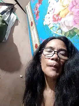 Snapshot of ImYourWoman_55 chatting on November 2, 2025, 2:55 pm ImYourWoman 55 online show from November 2, 2025, 2:55 pm