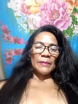 Snapshot of ImYourWoman_55 chatting on September 12, 2025, 4:51 pm ImYourWoman 55 online show from September 12, 2025, 4:51 pm