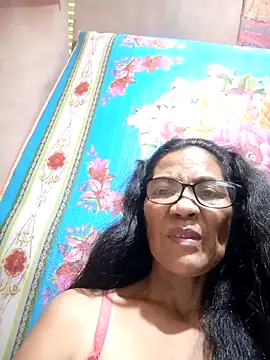 Snapshot of ImYourWoman_55 chatting on September 12, 2025, 2:55 am ImYourWoman 55 online show from September 12, 2025, 2:55 am