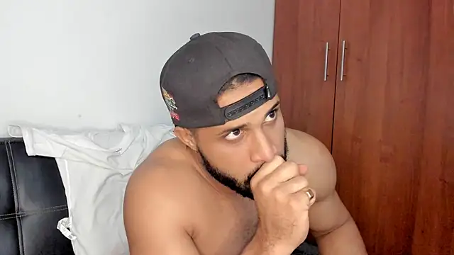 Pier Simons online show from November 14, 2025, 7:01 am