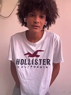 Max Rain online show from October 7, 2025, 7:26 pm