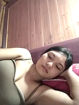 Snapshot of Duyen02 chatting on October 16, 2025, 2:25 pm Duyen02 online show from October 16, 2025, 2:25 pm