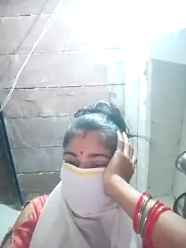 Snapshot of Suhani_cuty chatting on September 24, 2025, 8:15 pm Suhani cuty online show from September 24, 2025, 8:15 pm