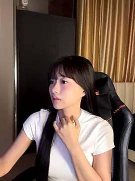 Snapshot of _Meimeibaby_ chatting on October 18, 2025, 11:23 am Meimeibaby online show from October 18, 2025, 11:23 am