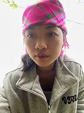 Phayphay77 online show from November 4, 2025, 3:43 am