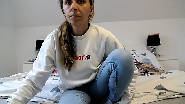 Snapshot of ArabianMalikah chatting on November 3, 2025, 8:07 am ArabianMalikah online show from November 3, 2025, 8:07 am