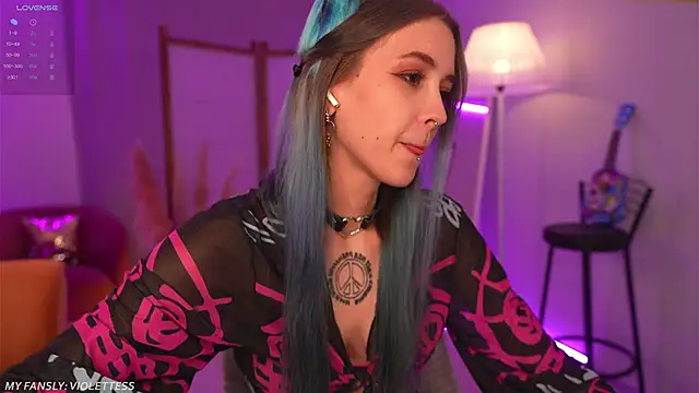 Snapshot of violetesa chatting on December 17, 2025, 10:53 am violetesa online show from December 17, 2025, 10:53 am