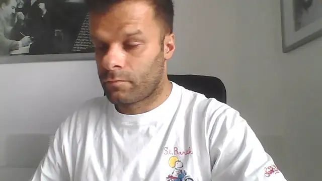 Snapshot of FROCETTO93 chatting on July 10, 2026, 6:57 am FROCETTO93 online show from July 10, 2026, 6:57 am