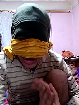 Snapshot of Rwkya chatting on February 21, 2026, 9:28 pm Rwkya online show from February 21, 2026, 9:28 pm