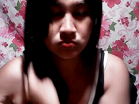 Snapshot of sh1nbae chatting on November 17, 2025, 12:53 pm sh1nbae online show from November 17, 2025, 12:53 pm