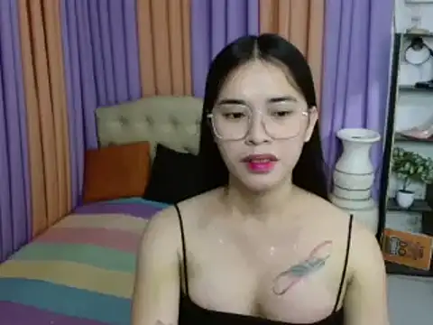 SeductiveAppleTS online show from December 19, 2025, 5:32 am