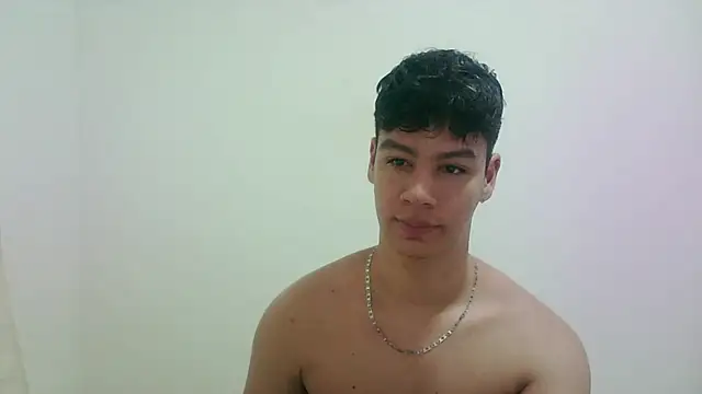 Snapshot of zeus_181 chatting on December 5, 2025, 8:46 am zeus 181 online show from December 5, 2025, 8:46 am