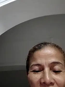 Snapshot of Merybeks chatting on October 20, 2025, 10:49 am Merybeks online show from October 20, 2025, 10:49 am