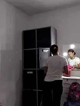 Snapshot of Merybeks chatting on September 26, 2025, 10:33 am Merybeks online show from September 26, 2025, 10:33 am