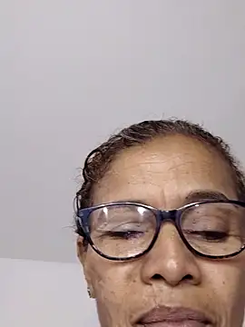 Snapshot of Merybeks chatting on September 9, 2025, 10:36 am Merybeks online show from September 9, 2025, 10:36 am