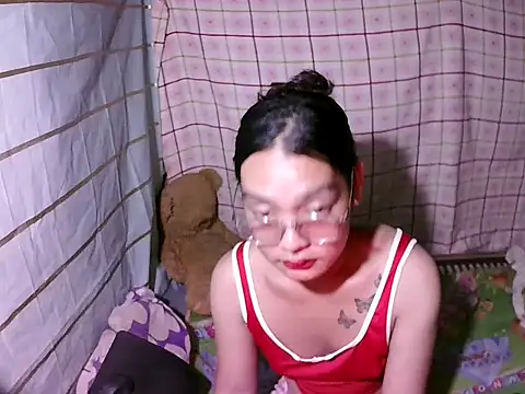 Snapshot of asian_janella chatting on May 7, 2026, 1:25 pm asian janella online show from May 7, 2026, 1:25 pm