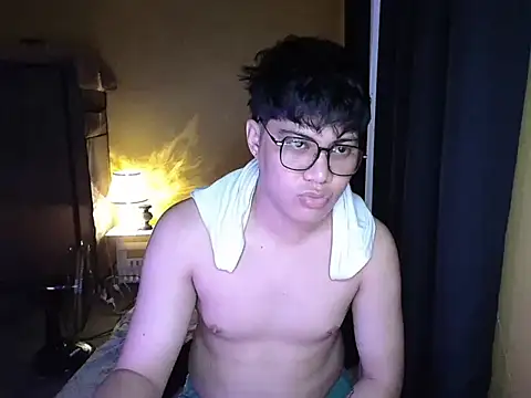 Snapshot of Lowel_Smith chatting on September 21, 2025, 2:44 pm Lowel Smith online show from September 21, 2025, 2:44 pm