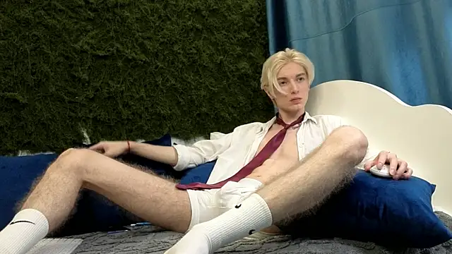 Snapshot of fiachand chatting on November 13, 2025, 9:30 pm fiachand online show from November 13, 2025, 9:30 pm