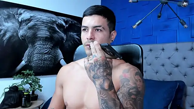 Snapshot of andres-clark92 chatting on February 5, 2026, 4:36 pm andres-clark92 online show from February 5, 2026, 4:36 pm