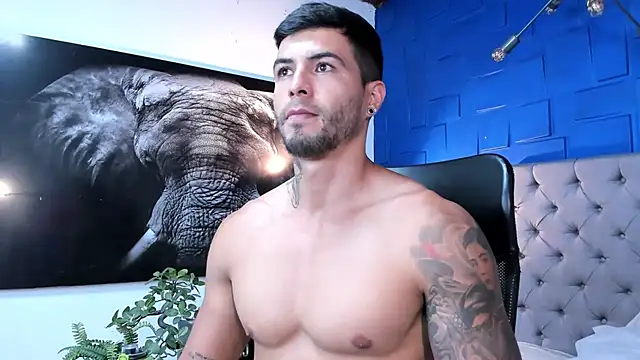 andres-clark92 online show from November 20, 2025, 5:46 pm