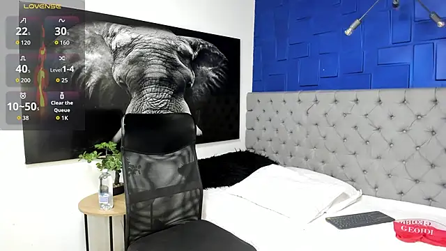 andres-clark92 online show from April 7, 2026, 4:53 pm