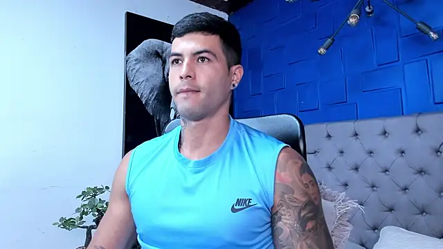 andres-clark92 online show from October 30, 2025, 5:43 pm