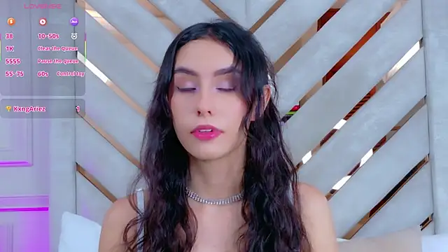 Sarah-Grace online show from November 15, 2025, 2:37 am