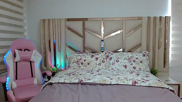 violett star1 online show from March 10, 2026, 1:26 pm