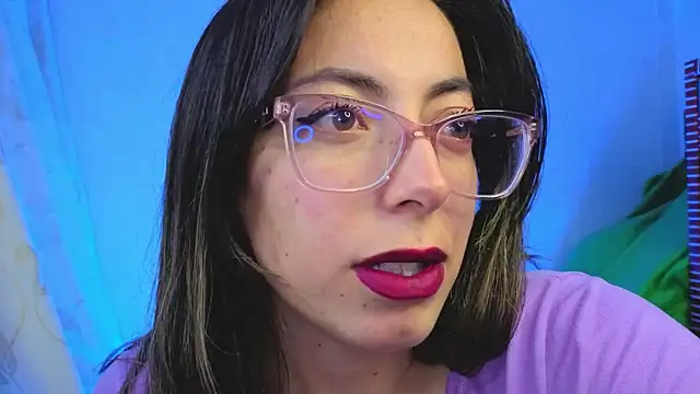 Snapshot of Miranda_sexlove_ chatting on January 13, 2026, 6:06 am Miranda sexlove online show from January 13, 2026, 6:06 am