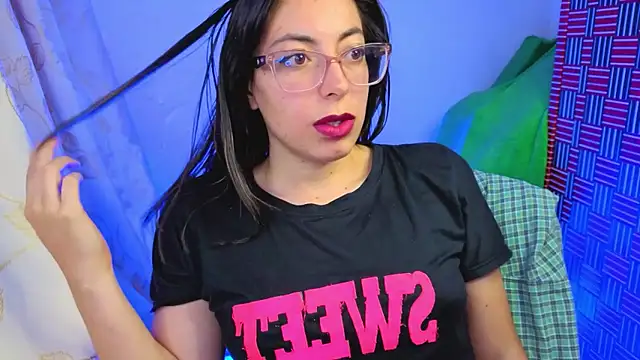 Snapshot of Miranda_sexlove_ chatting on January 8, 2026, 7:36 am Miranda sexlove online show from January 8, 2026, 7:36 am