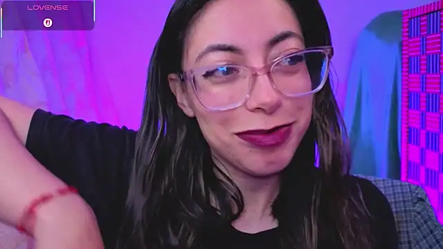 Snapshot of Miranda_sexlove_ chatting on February 3, 2026, 6:40 am Miranda sexlove online show from February 3, 2026, 6:40 am