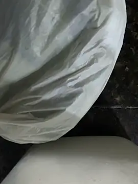 Snapshot of ALANNFERRER chatting on December 23, 2025, 9:52 am ALANNFERRER online show from December 23, 2025, 9:52 am