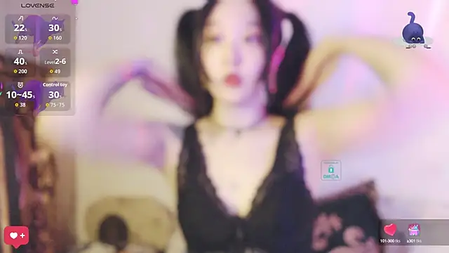 Etherealcat33 online show from October 16, 2025, 3:53 pm