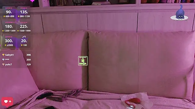 Etherealcat33 online show from April 16, 2026, 9:39 pm