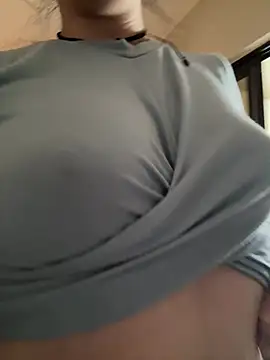 Etherealcat33 online show from April 2, 2026, 6:31 am