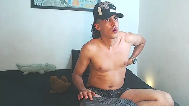 Robisson zack online show from November 13, 2025, 2:48 am