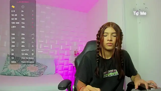 Snapshot of tbabi11 chatting on September 29, 2025, 8:36 pm tbabi11 online show from September 29, 2025, 8:36 pm