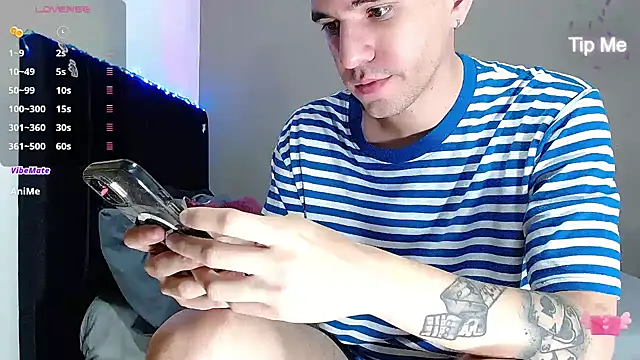 Matteo12  online show from January 16, 2026, 7:01 am