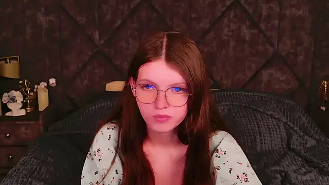 Gaby Essen online show from October 3, 2025, 8:43 pm