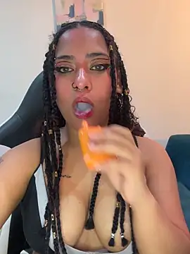 Snapshot of Kass_1 chatting on November 26, 2025, 3:39 am Kass 1 online show from November 26, 2025, 3:39 am