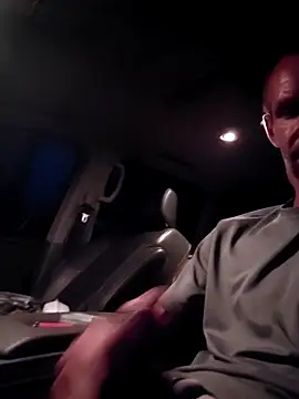 Hungwell1515 online show from September 15, 2025, 12:11 am